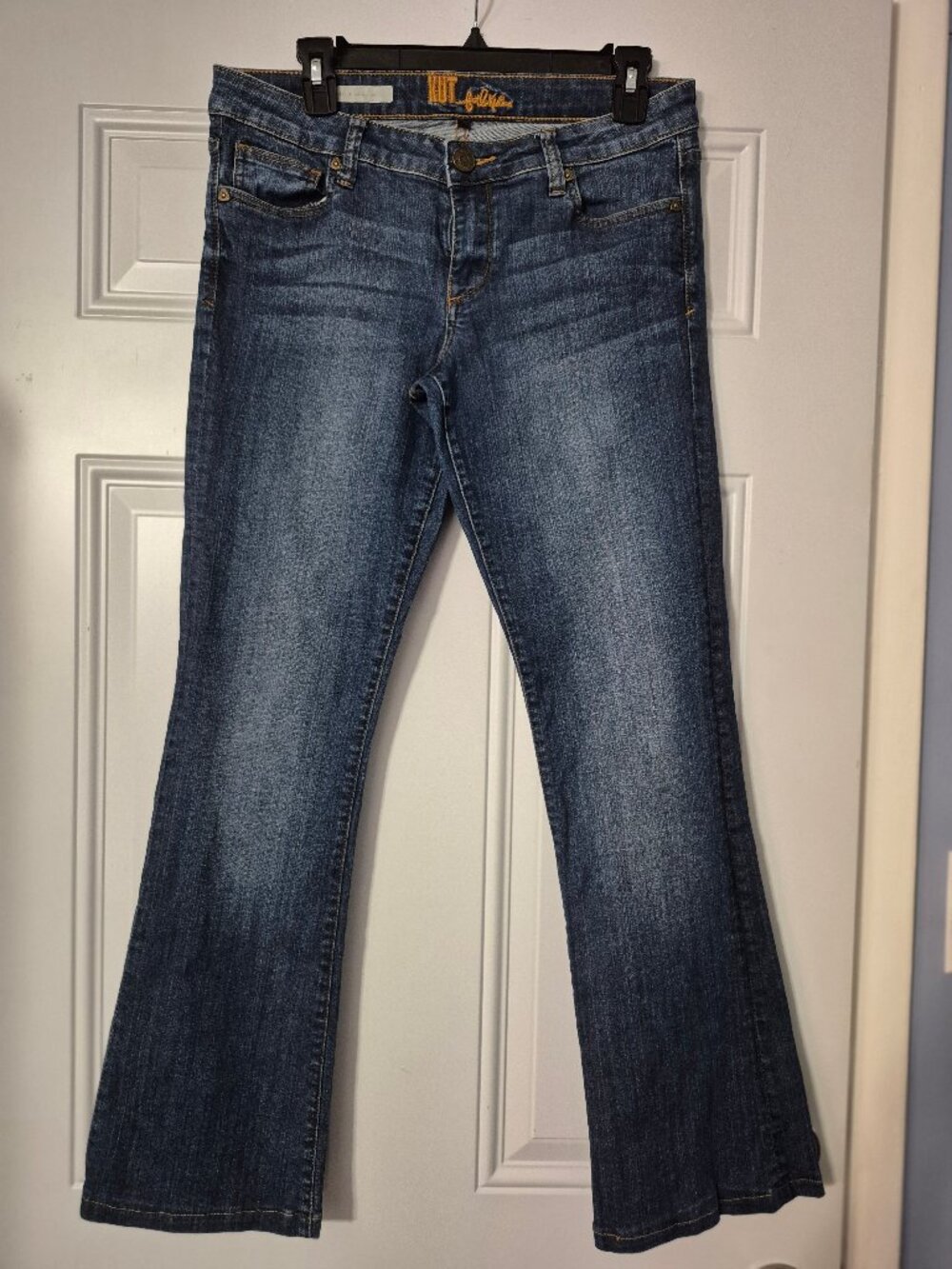 Jeans. Kut . size 6 . Felicia baby boot cut.